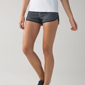 Lululemon Speed Short Heathered Texture Printed Greyt Deep Coal Size 4
